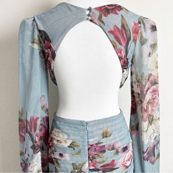 PatBo cut-out twist front midi-dress, long sleeve, open back, lined. - Picture 8 of 8